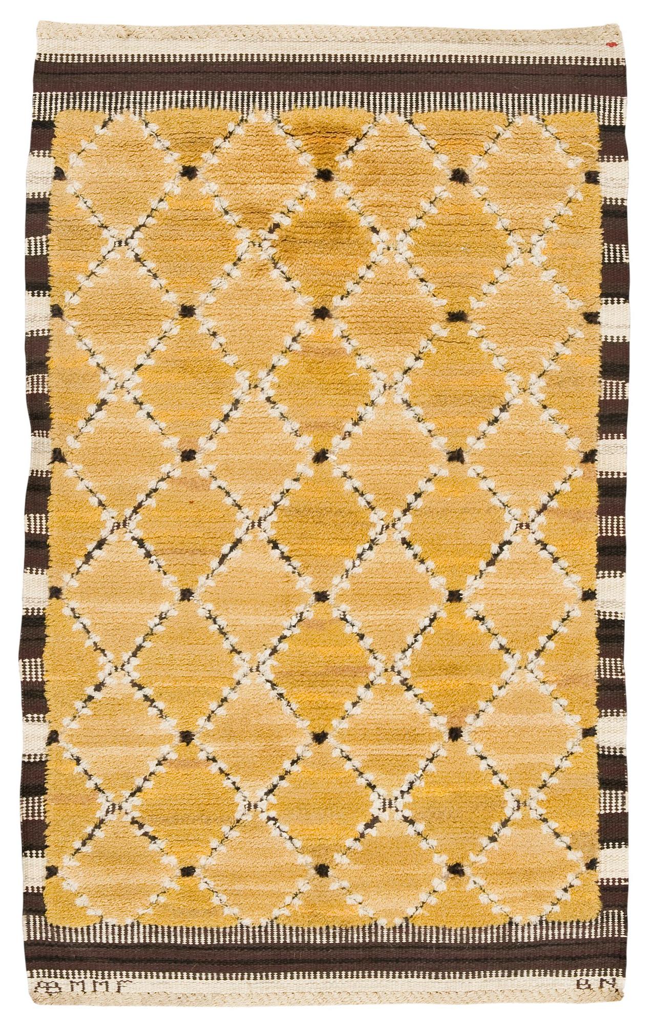 MATTA. "Guldklimpen". Reliefflossa. 141 x 86,5 cm. Signerad AB MMF BN (AB Märta Måås-Fjetterström, Barbro Nilsson).
