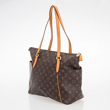 Louis Vuitton, a Monogram Canvas 'Totally MM' bag.