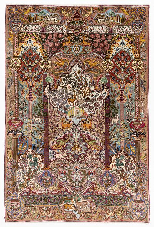A Kashmar carpet, ca 295 x 200 cm.