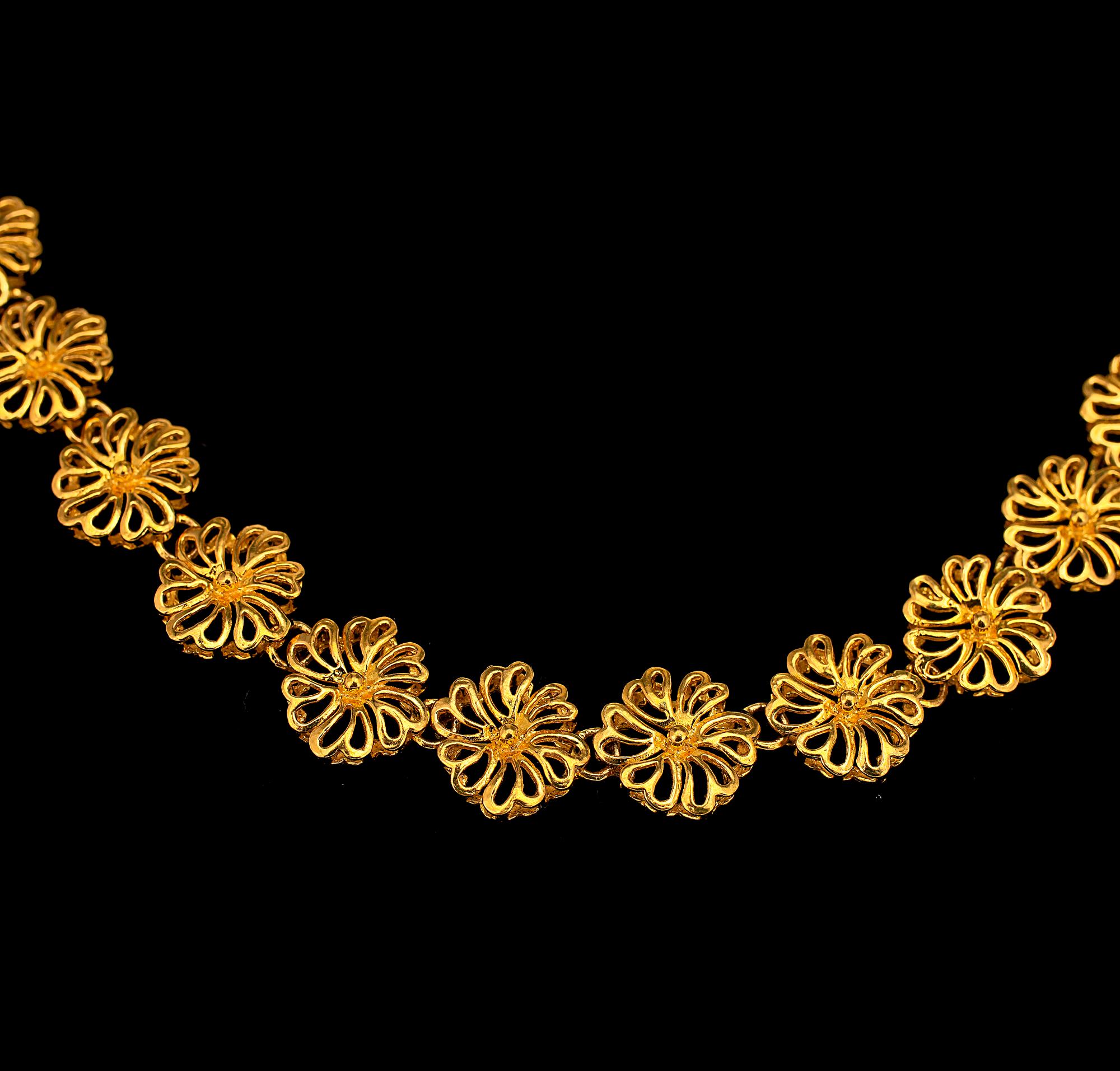 COLLIER, guld 22k. Vikt ca 51 g.