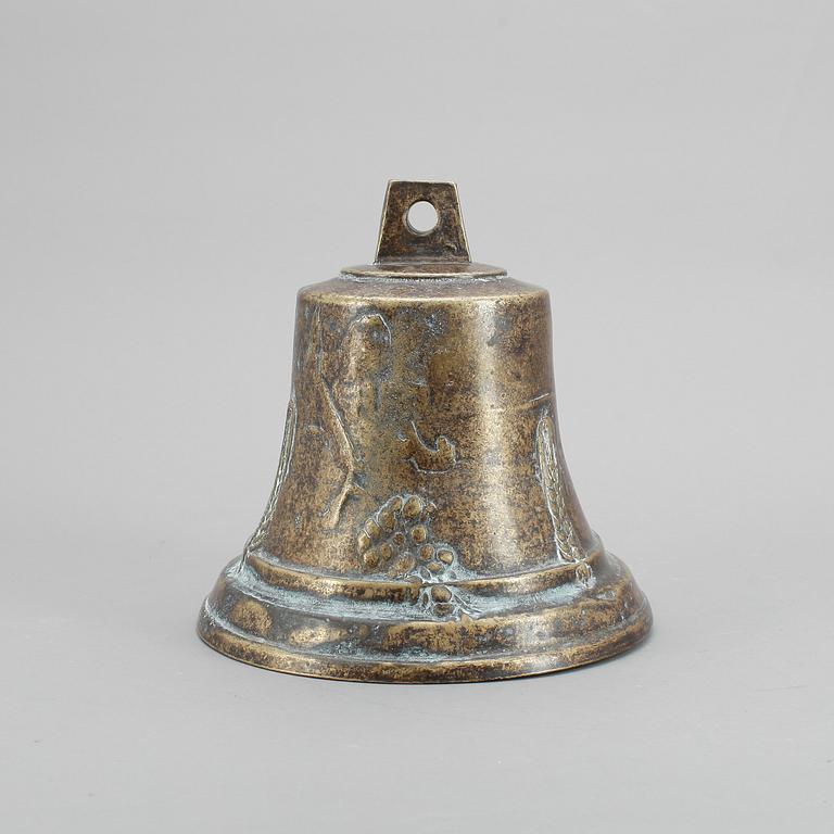 VÄLLINGKLOCKA, brons, 1900-talets första hälft.