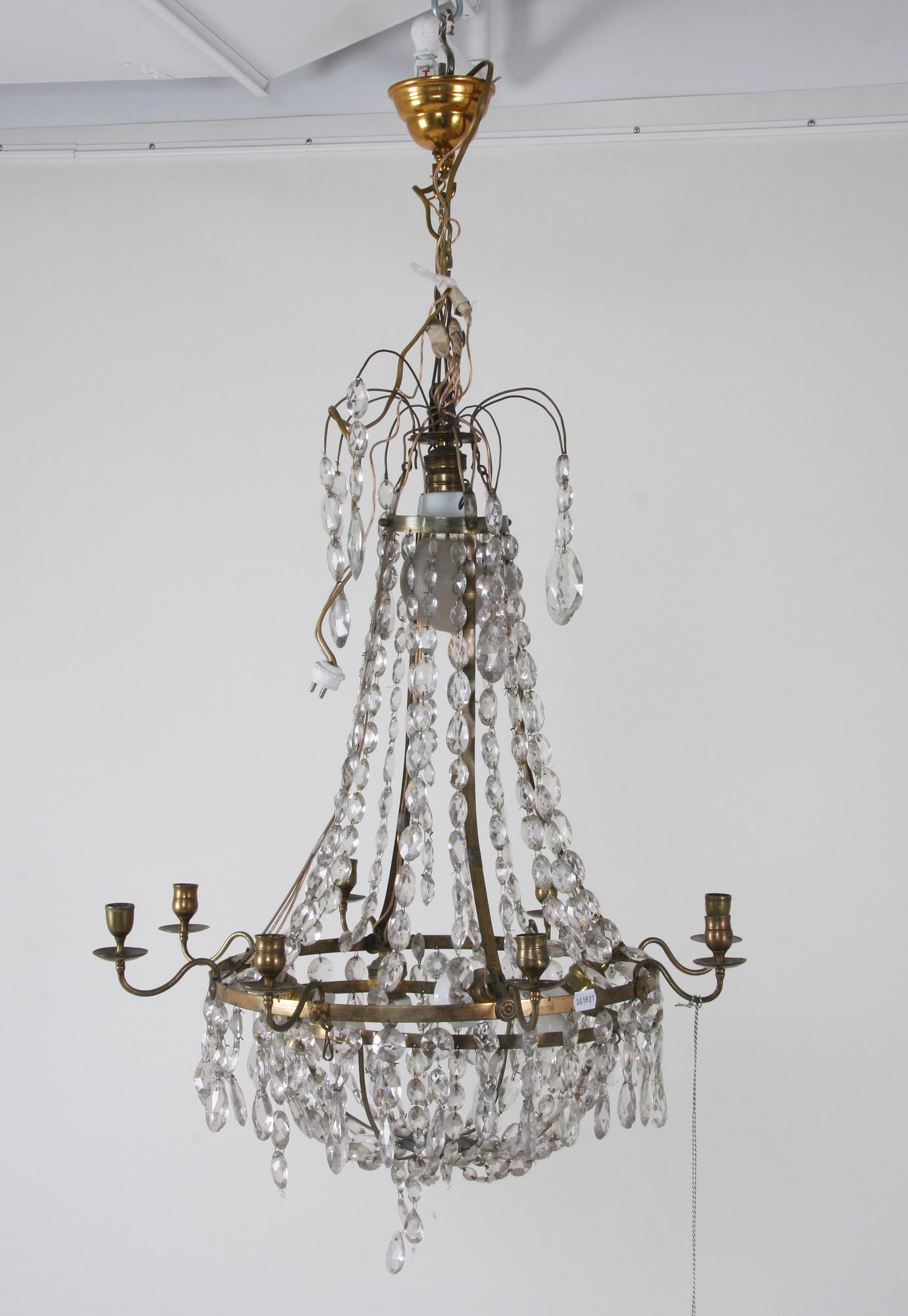 LJUSKRONA, gustaviansk stil. H 72.