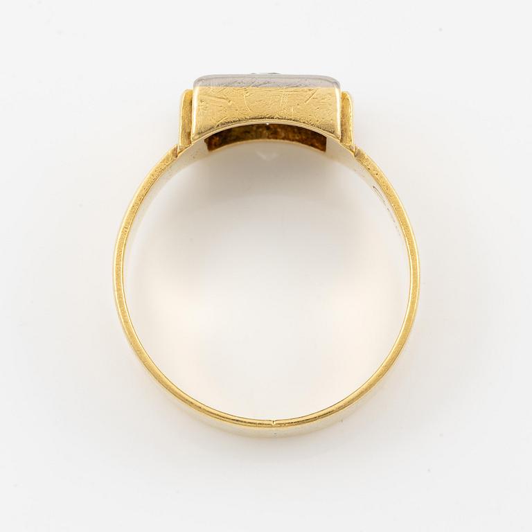 Wiwen Nilsson, a ring, 18K gold with a round brilliant-cut diamond, Lund 1964.
