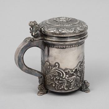 A Baroque style silver beaker, Swedish import marks, first half of the 20th Century.