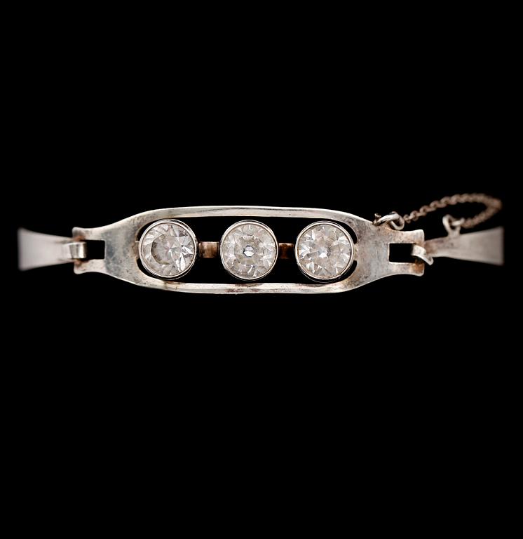 ARMBAND samt RING, silver, med bergkristaller, 1970-tal. Vikt ca 20 gram.