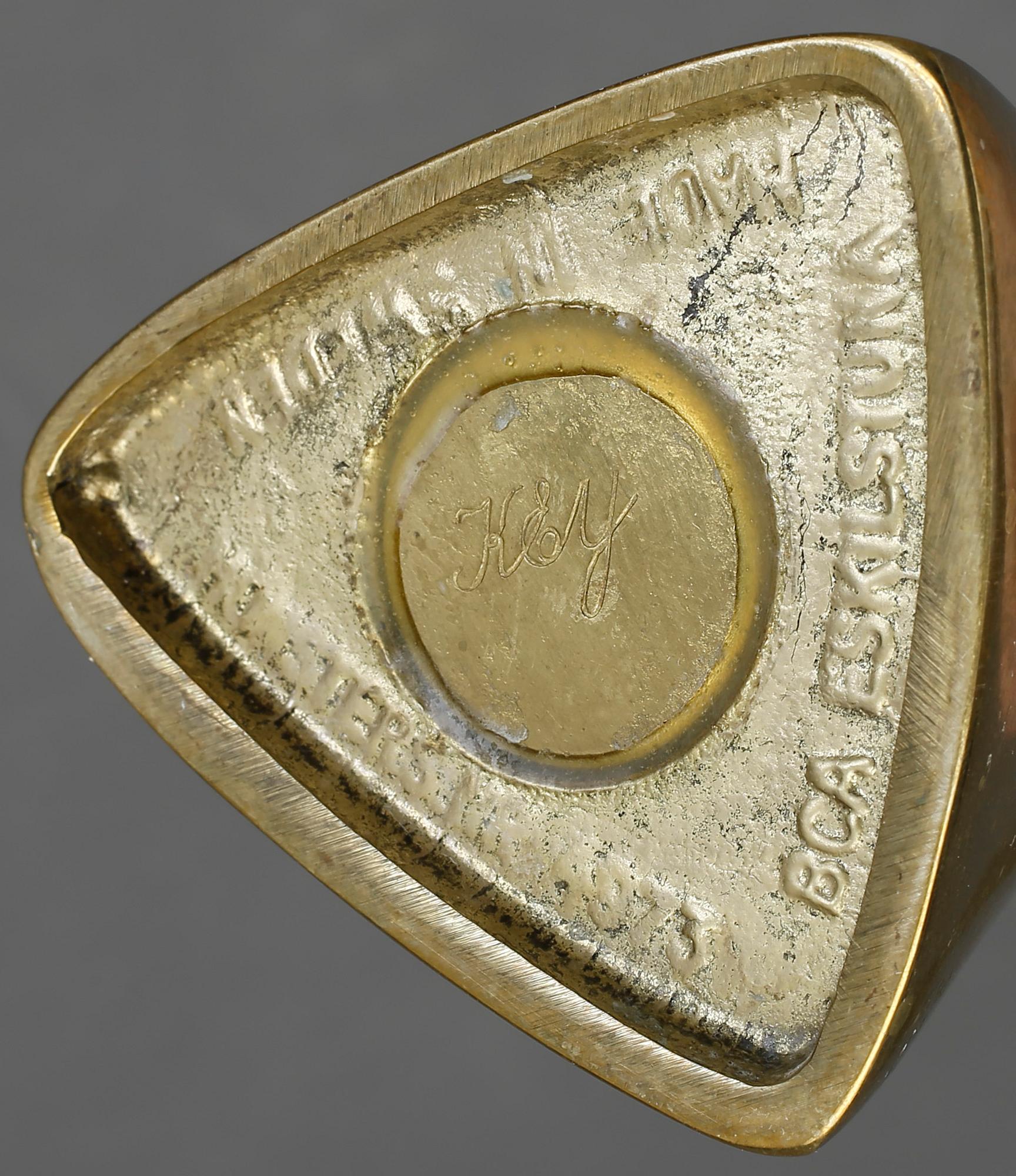 LJUSSTAKAR/VASER, ett par, mässing, Eskilstuna, signerade KEY, designade av K-E Ytterberg för BCA Eskilstuna, 1960-tal.