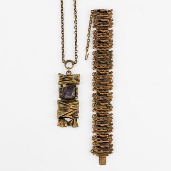 Pentti Sarpaneva, necklace and bracelet, bronze with amethyst.