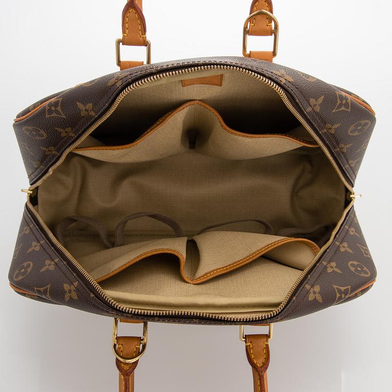 Louis Vuitton, A Monogram 'Deauville' Bag.