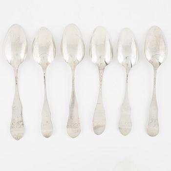 Skedar, 6 st, silver, olika mästare, bl.a. Johan Petter Molér, Visby, 1813 samt 1818.