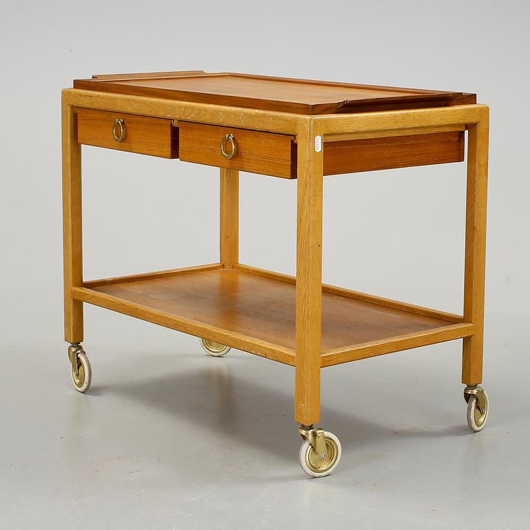 SERVERINGSVAGN, 1900-talet mitt.