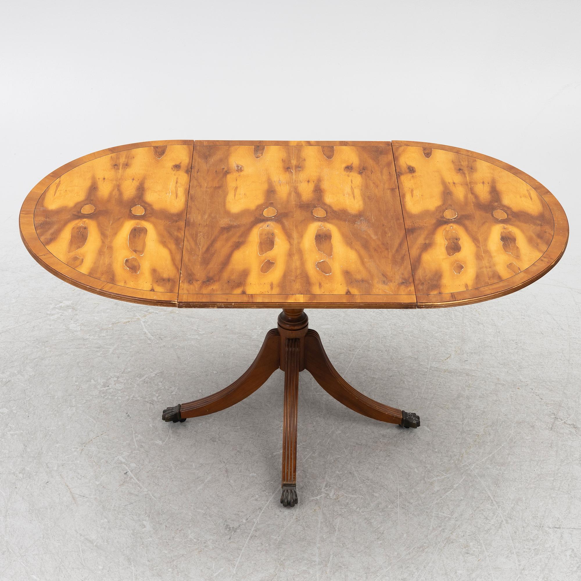 Klaffbord, Engelsk stil, 1900-talets första hälft.