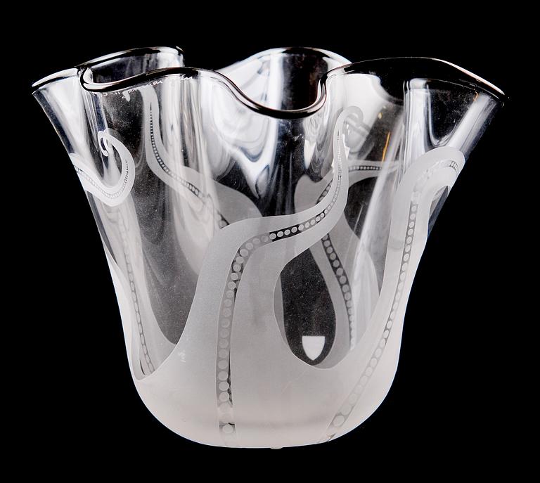VAS, glas, Gunnar Cyrén, Orrefors, 1993.