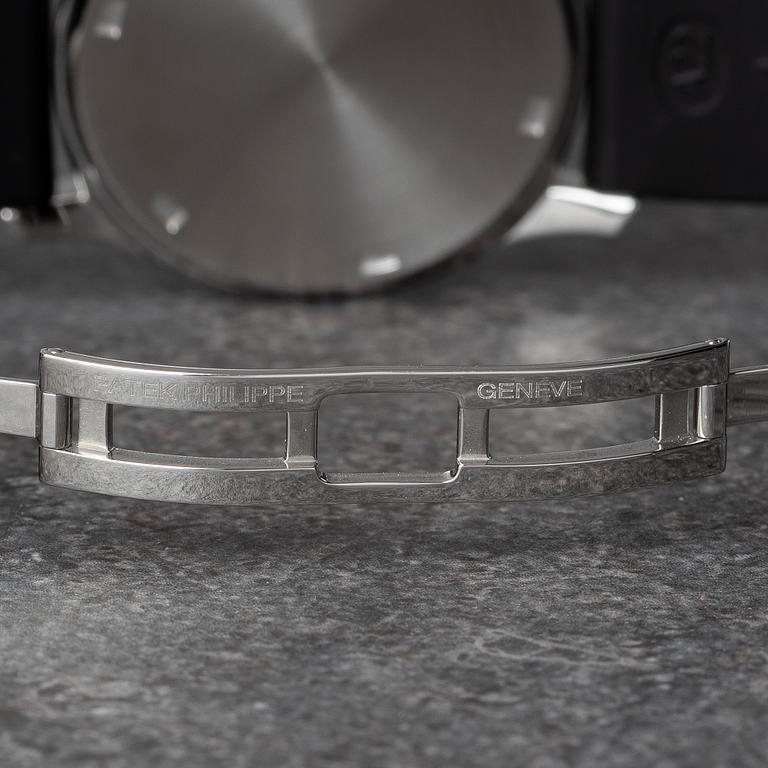 Patek Philippe, Aquanaut, "Diamond Bezel", ca 2007.