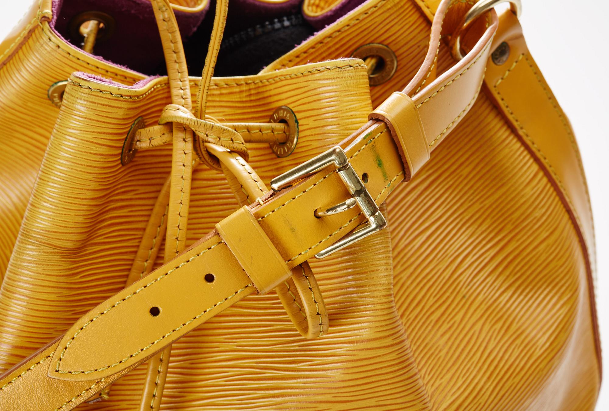 VÄSKA, "Petit Noé", Louis Vuitton.