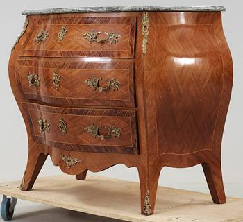 BYRÅ, rokokostil, 1900-tal.