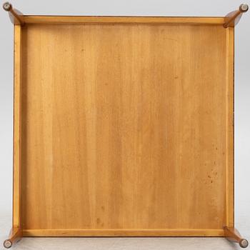 Josef Frank, coffee table, "Diplomat", model B2073, Svenskt Tenn, designed in 1949, manufactured before 1985.