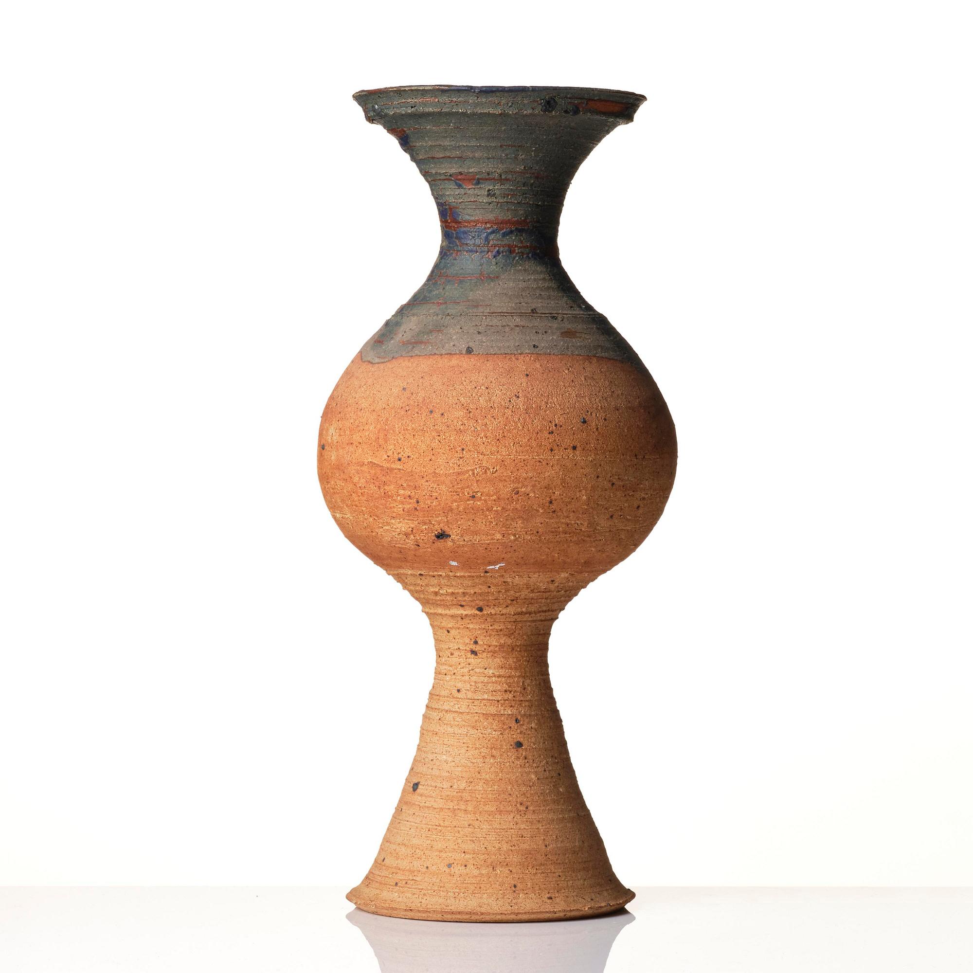 Kyllikki Salmenhaara, a chamotte stoneware floor vase, Arabia, Finland 1950s.