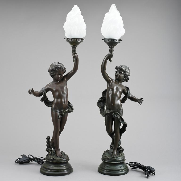 BORDSLAMPOR, ett par, modern tillverkning.