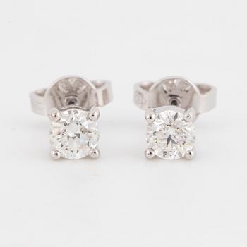 Brilliant-cut diamond earrings.