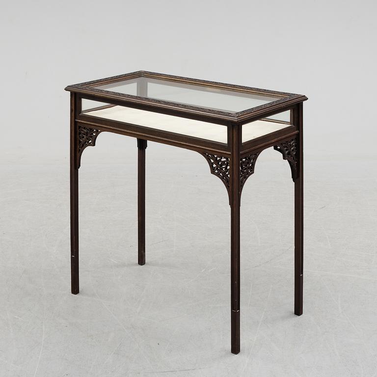 MONTERBORD, sent 1800-tal.