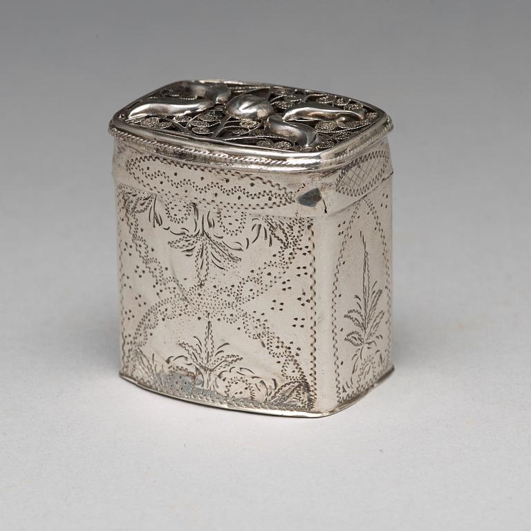 Dosor, 3 st, silver, en Moskva 1861, två stycken Holland, sannolikt 1800.tal.