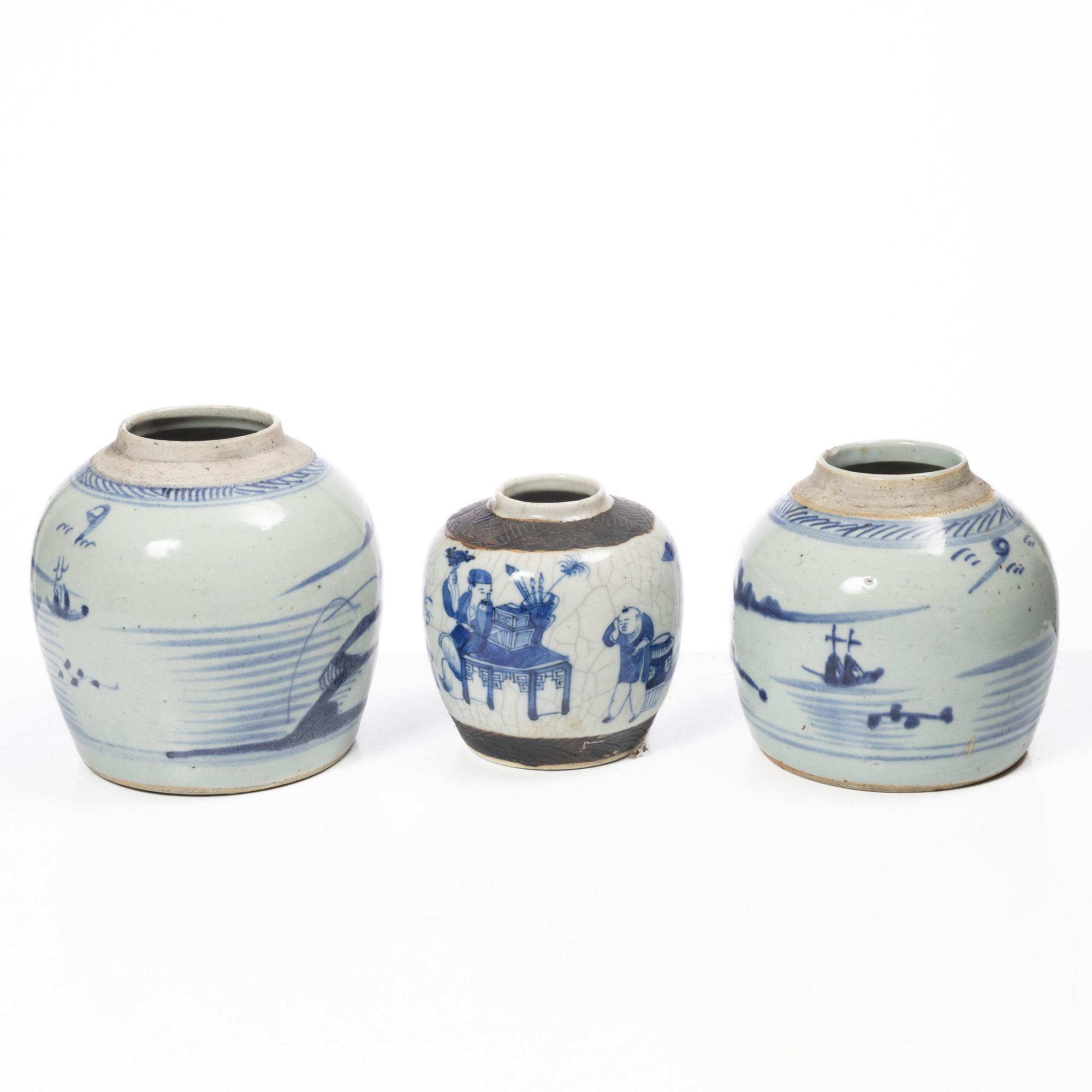 Bojaner, porslin, tre stycken, Kina, 1800/1900-tal.