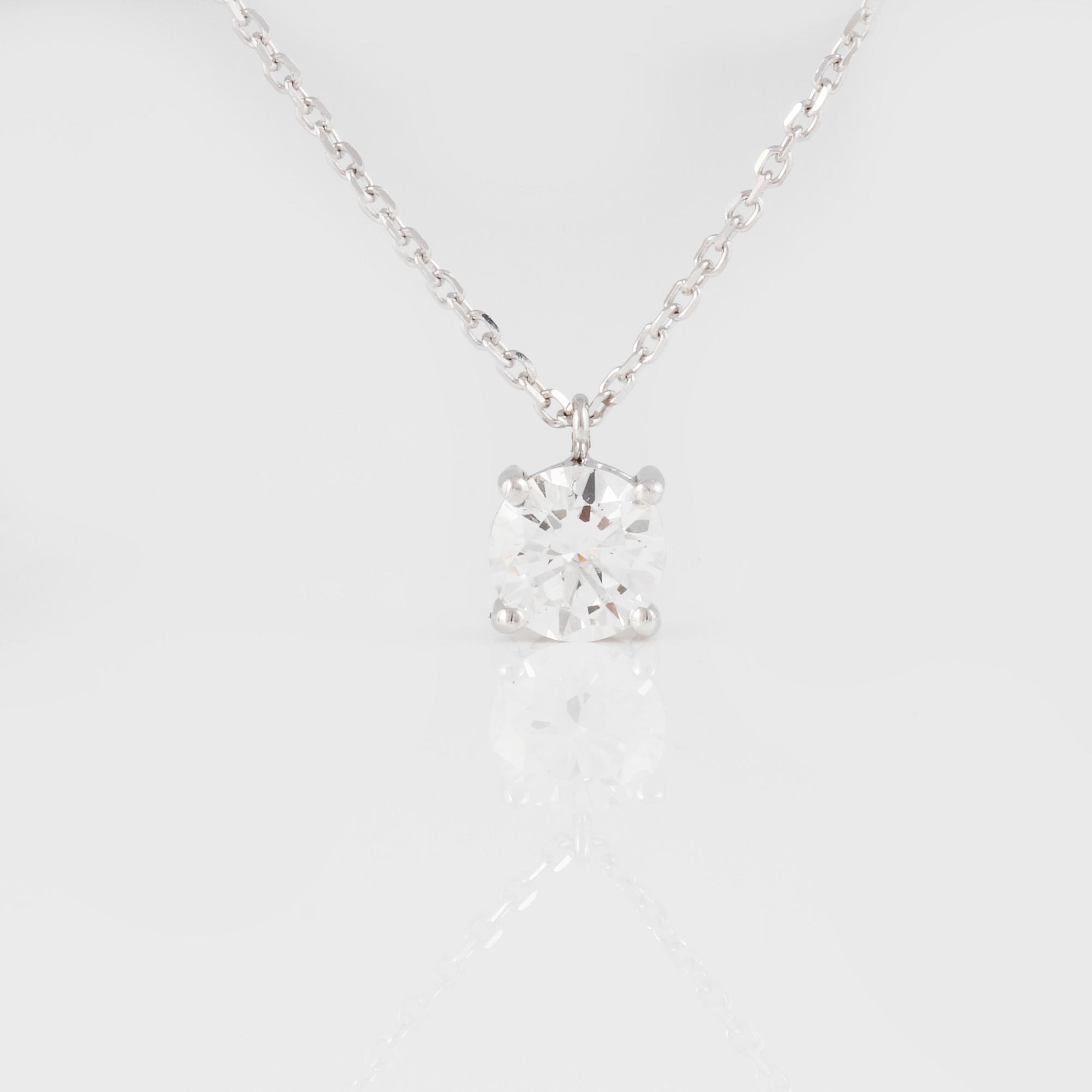 HÄNGE, 18K vitguld med briljantslipad diamant 0.72 ct. Vikt 2,1 gram.