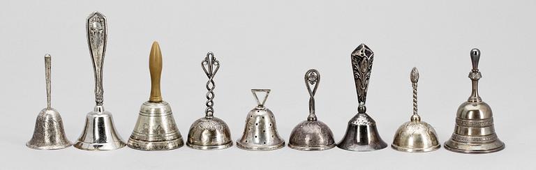 BORDSPINGLOR, 9 st, bl.a. silver, 1900-tal. Tot silvervikt ca 260 gram.