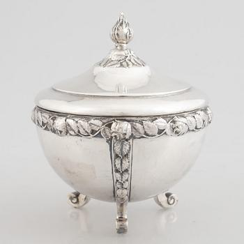 A Swedish Silver Art Nouveau Sugar Bowl, mark of CG Hallberg, Stockholm 1918.