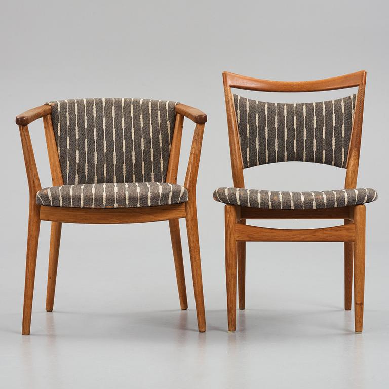 Finn Juhl, a set of 4 'SW86' + 1 oak chairs, Søren Willadsen, Denmark.