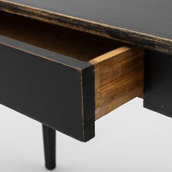 Table, 19th century.