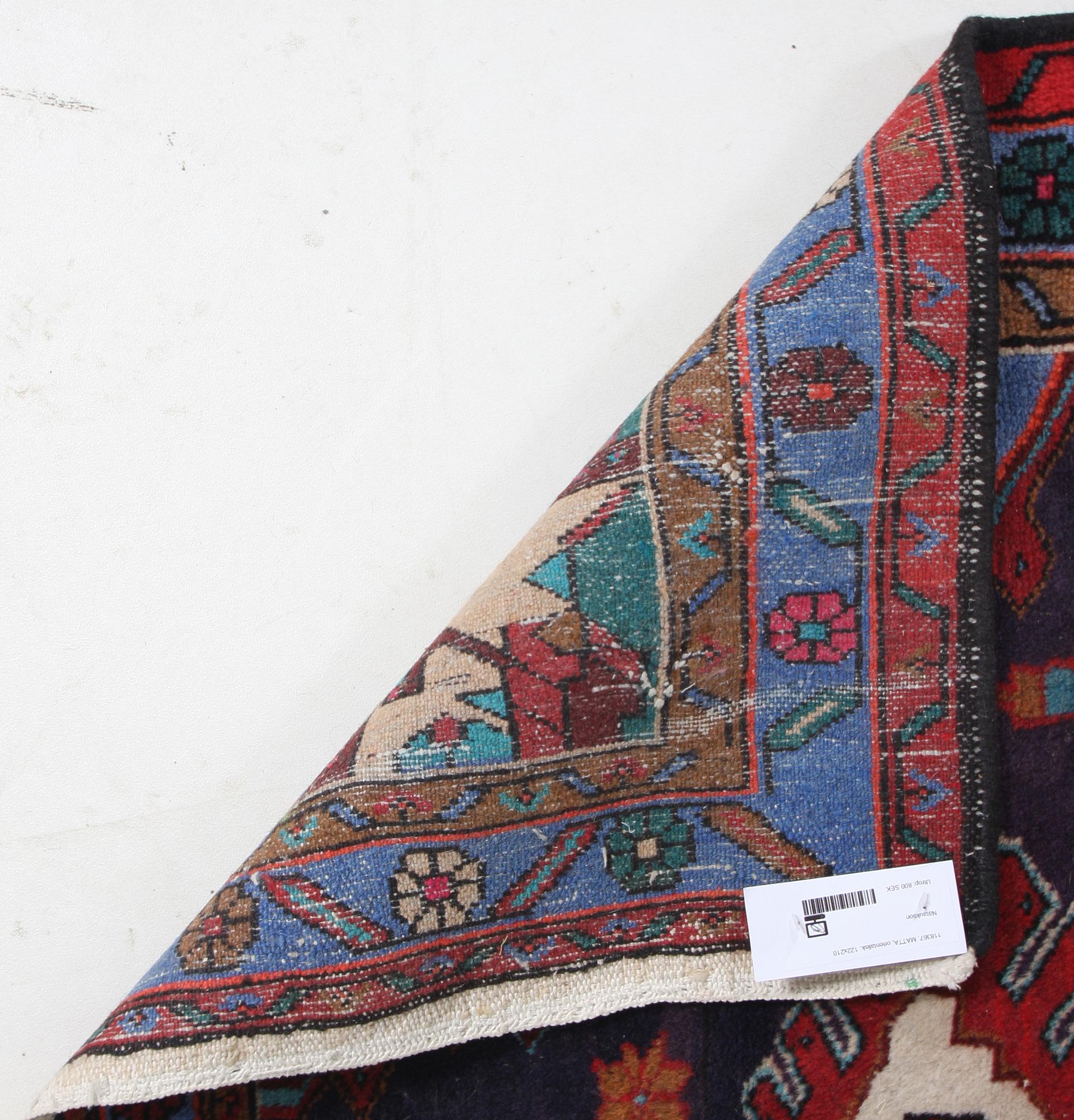 MATTA, orientalisk, ca 122 x 210.