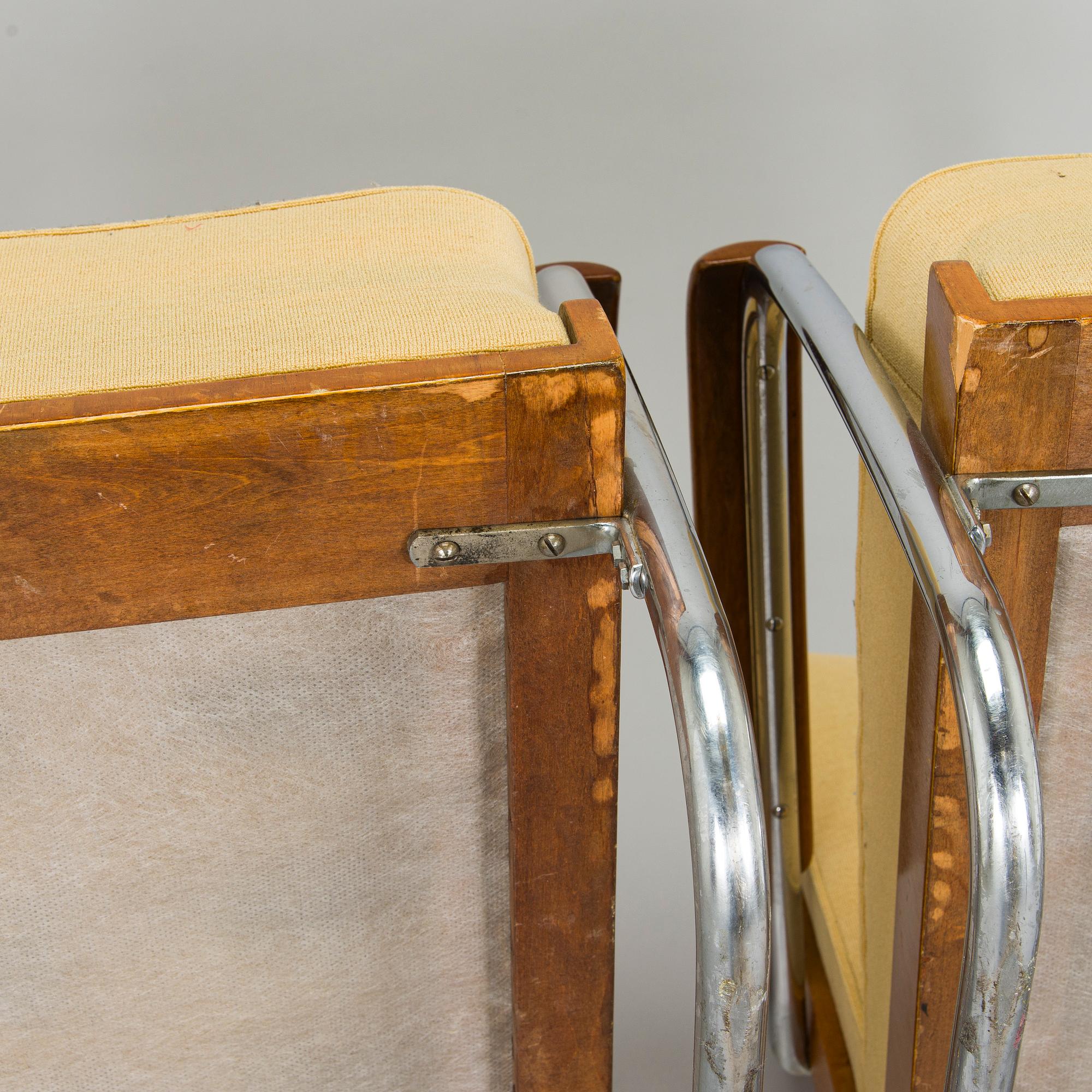 Pauli Blomstedt, a pair of 1930s armchairs and table for Merivaara Ltd.