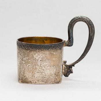 A parcel-gilt silver tea-glass holder, mark possibly of Vasily Andreyev, Moscow 1908-17.