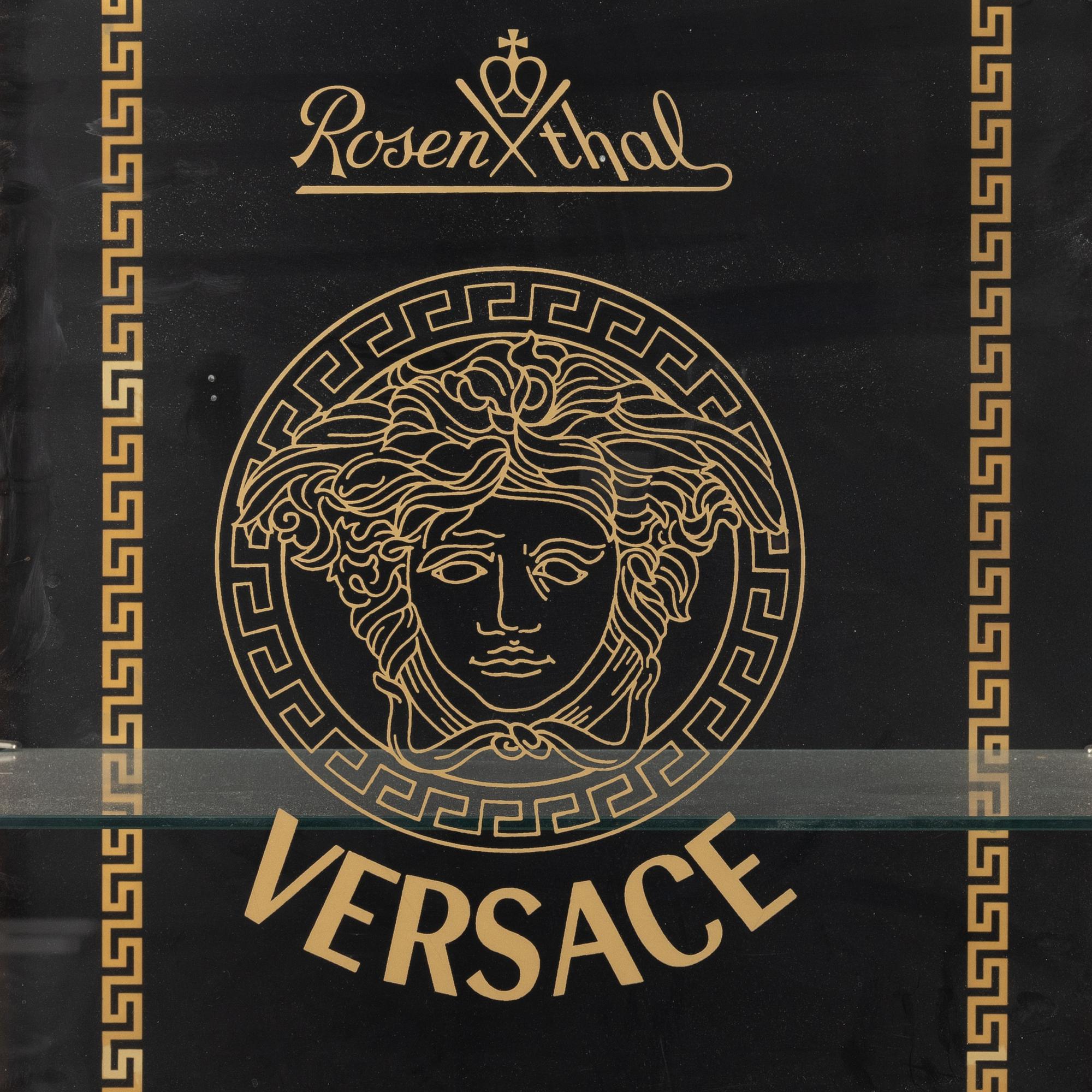 Vitrinskåp, Rosenthal & Versace, samtida.