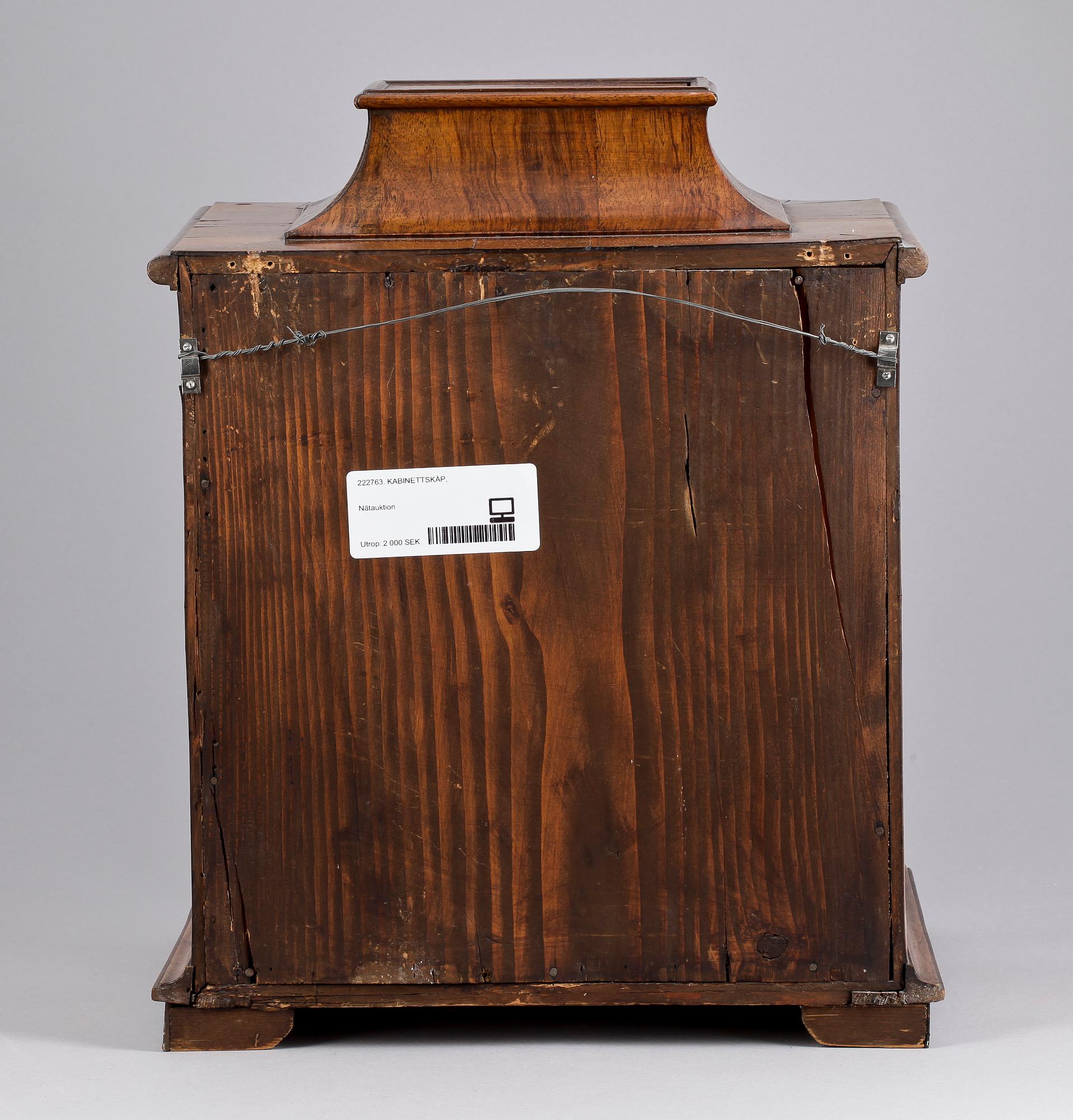 KABINETTSKÅP. Barock, Nordeuropa, 1700-talets första hälft.