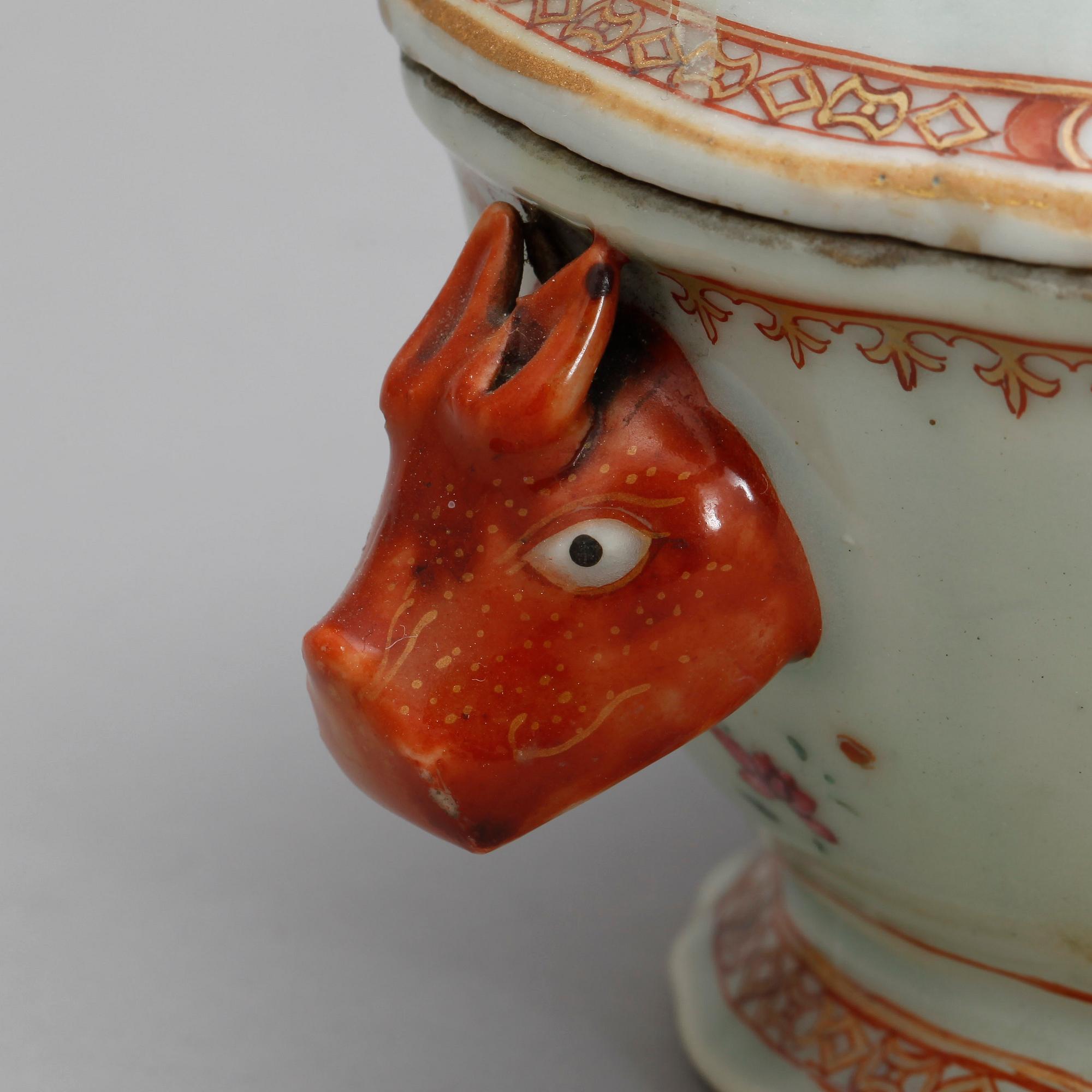 TERRIN MED LOCK, KOPPAR, 2 st, samt FAT, porslin, Qianlong, Kina, 1700-tal.