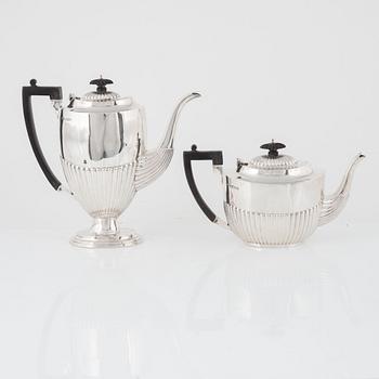 Jenkins & Timm, a silver coffee pot and teapot, Sheffield 1896.