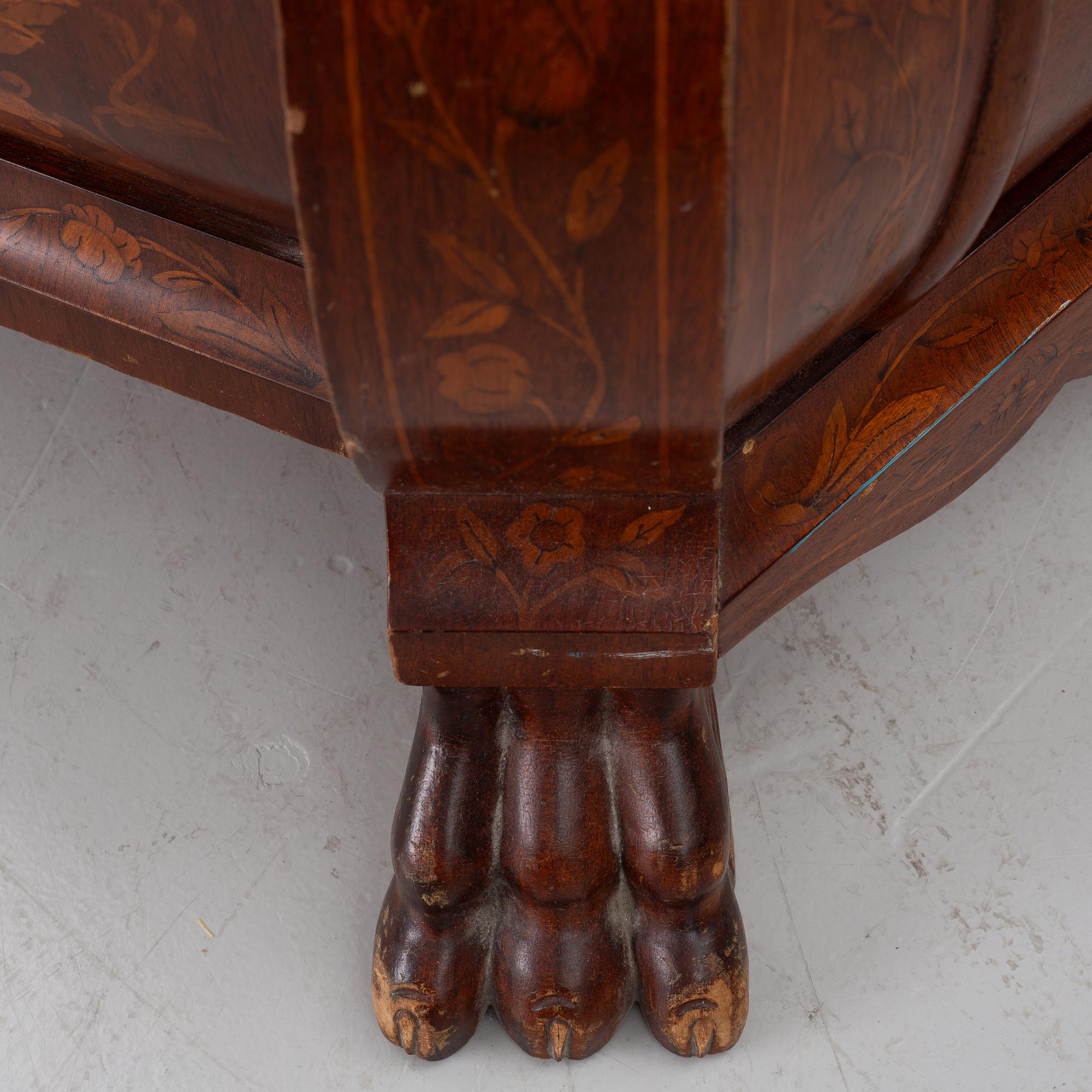 Display cabinet, Holland, Louis XV style, circa 1900.