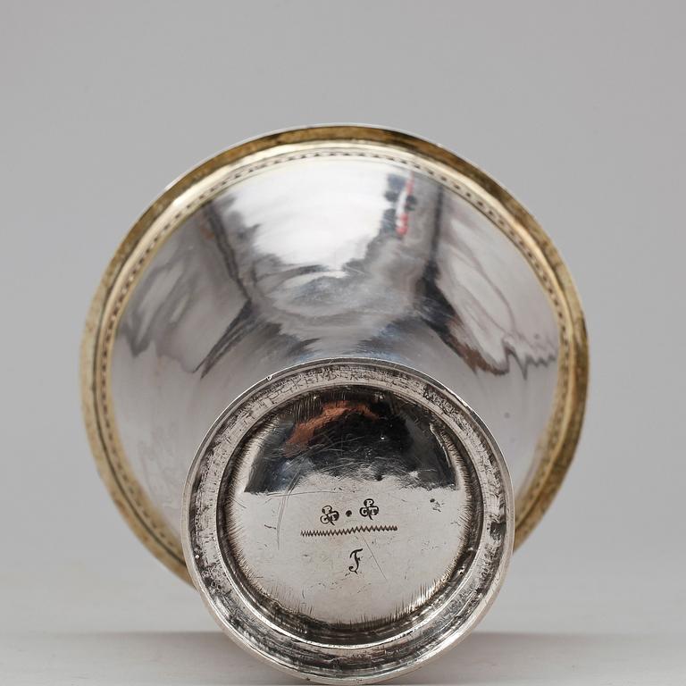 BÄGARE, silver, Carl Petter Tellander, Jönköping, 1749. Vikt ca 245 g.