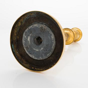 Kandelabrar, ett par och ljusstakar, ett par, Frankrike tidigt 1800-tal.