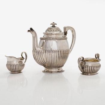 A three-piece silver coffee set in silver, Helsinki 1930 and 1938.