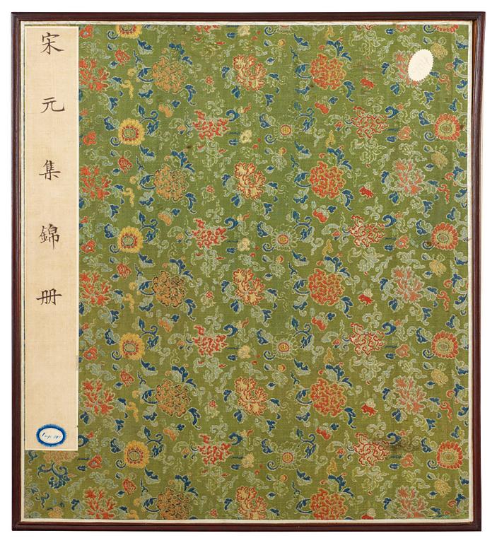 ALBUM, med 12 MÅLNINGAR/FRAGMENT. "Song Yuan ji jin ce", Qing dynastin, troligen 16/1700-tal.