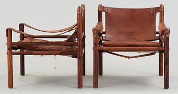 KARMSTOLAR, ett par, "Sirocco", Arne Norell, formgiven 1964.