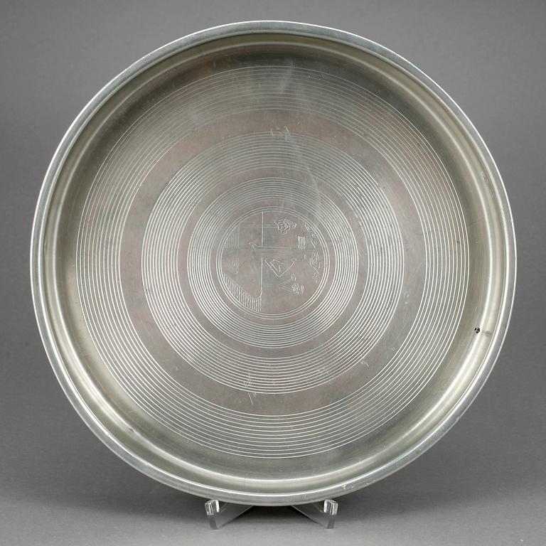 SKÅL. Tenn, troligen Sylvia Stave, CG Hallberg 1933.