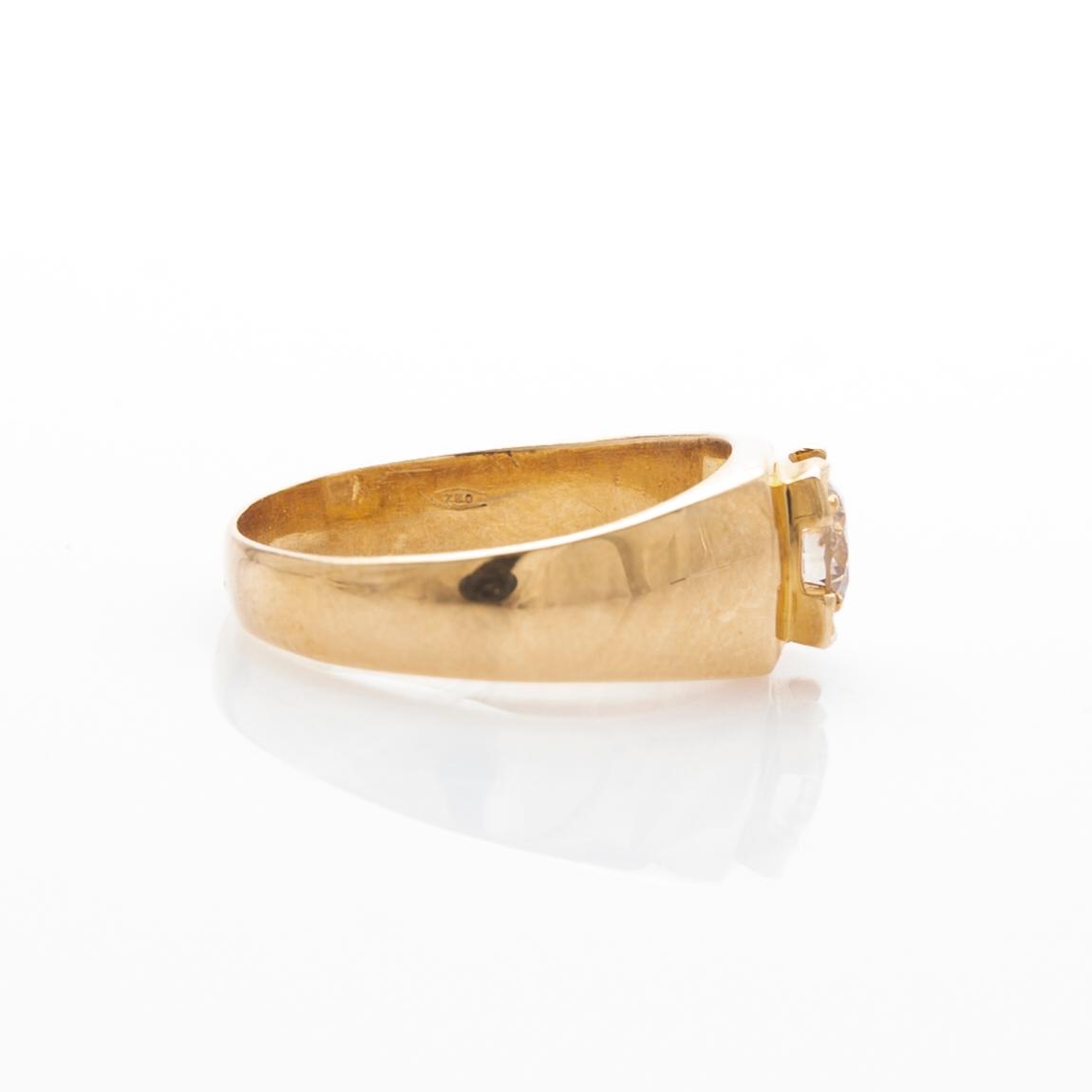 Ring, 18K gold with brilliant-cut diamond.