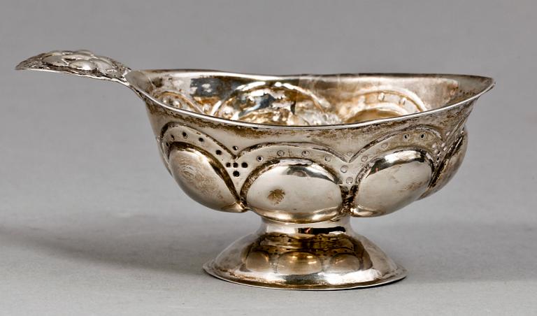 SUPKOPP, silver, troligen Sven Christoffer Holmström Ulricehamn 1838. Vikt ca 33 gram.