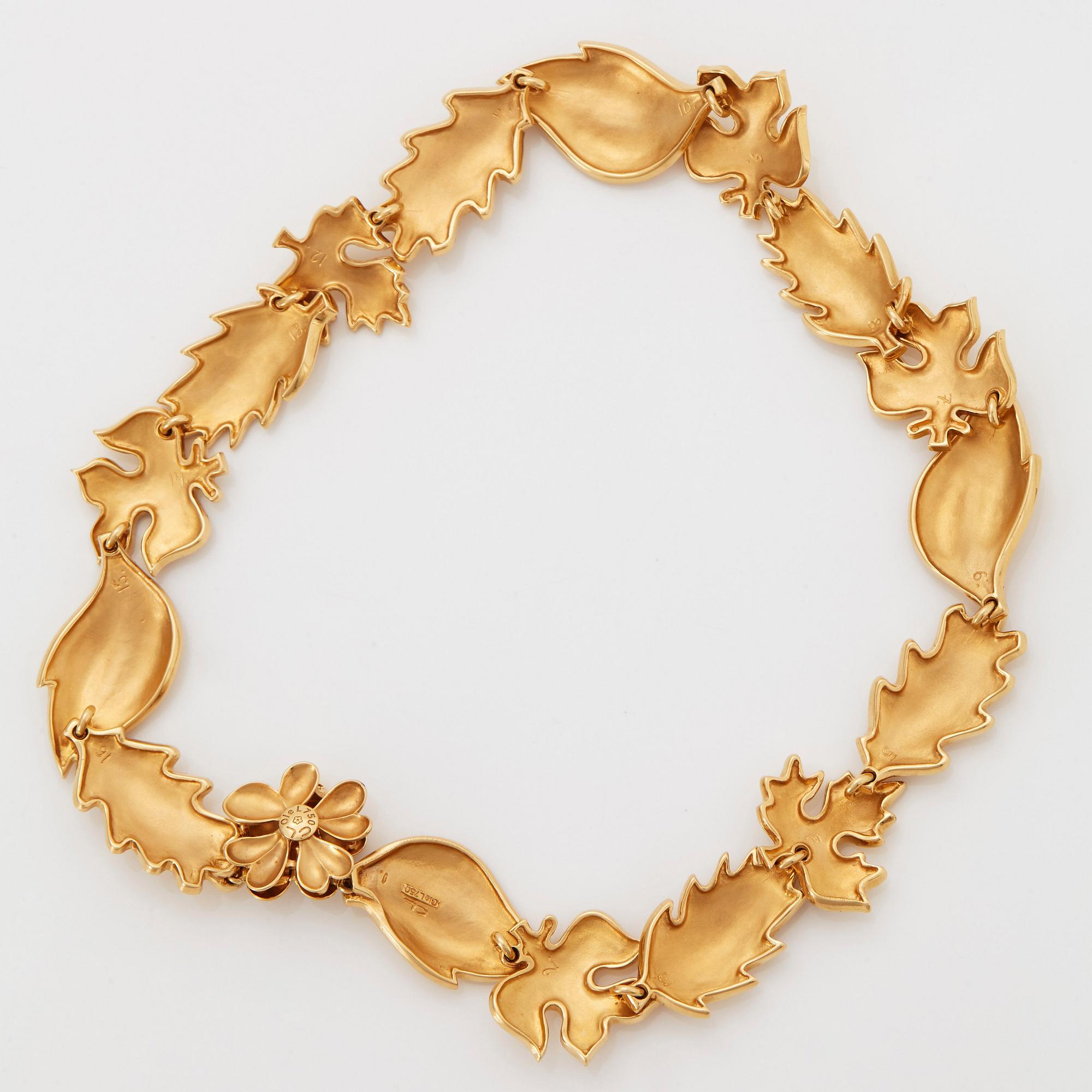 Ole Lynggaard collier 18K guld och en rund briljantslipad diamant.