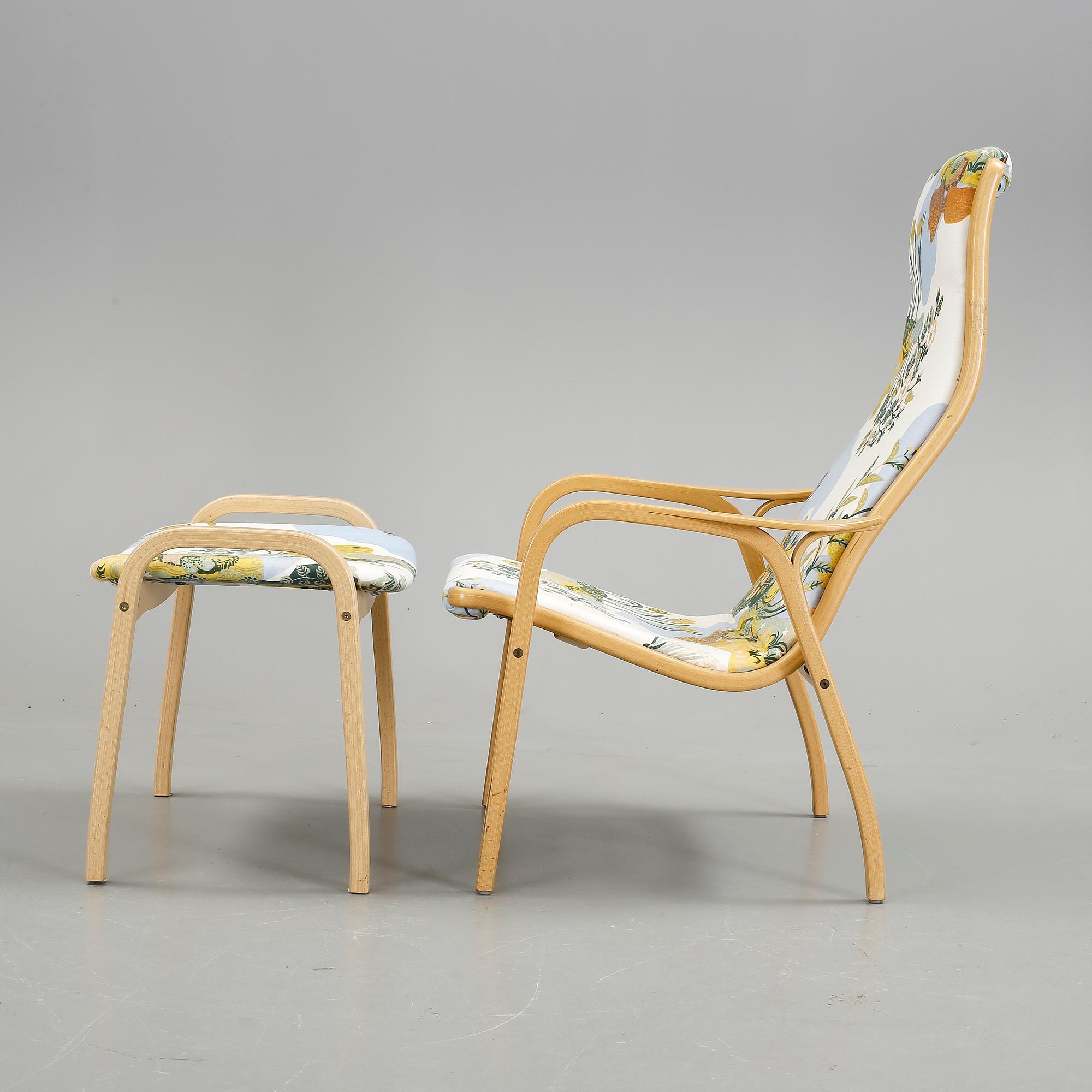 FÅTÖLJ med FOTPALL "Lamino", Yngve Ekström, Swedese, 2000-tal.