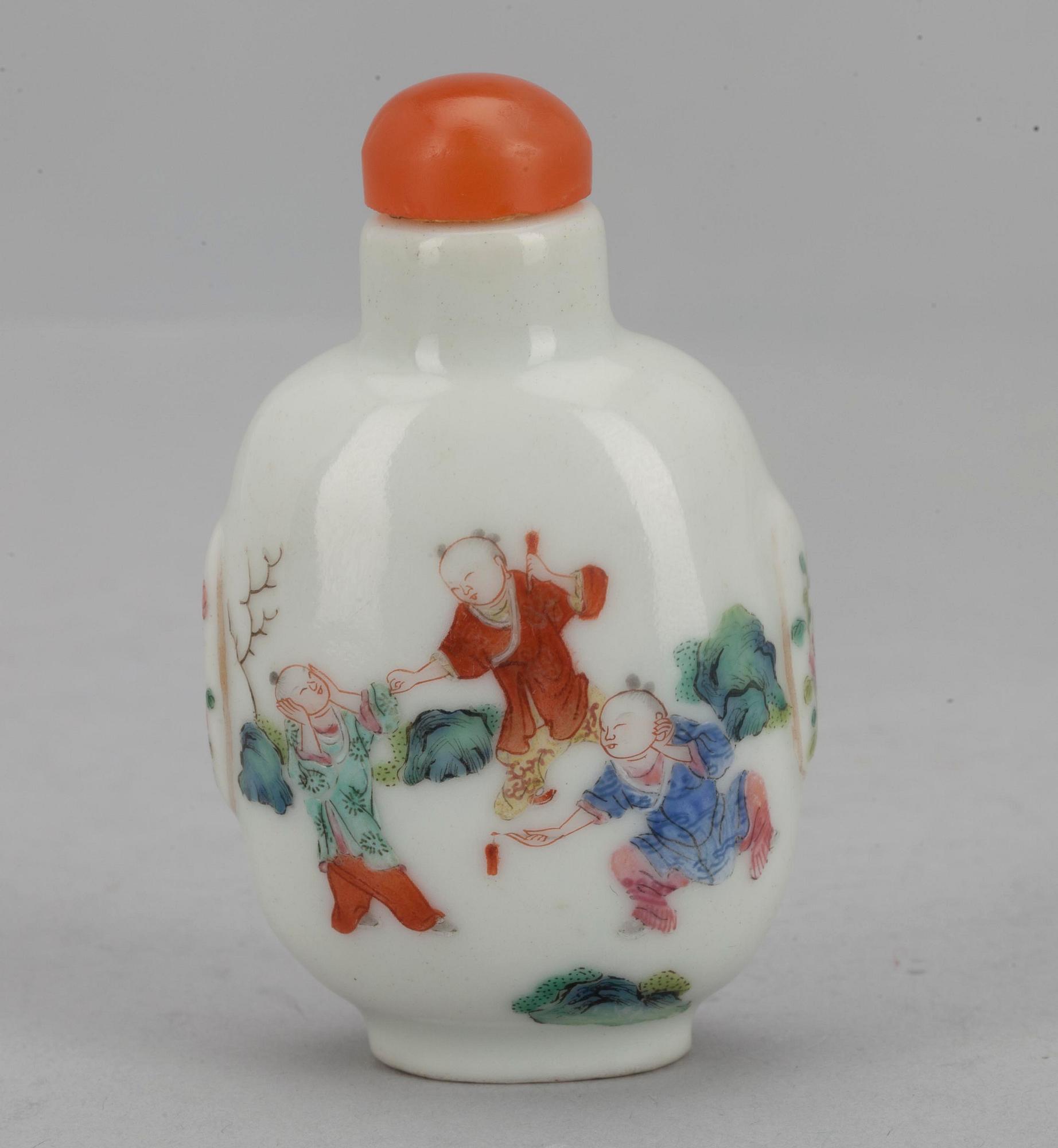 SNUSFLASKA, porslin, Kina 1800-talets slut.